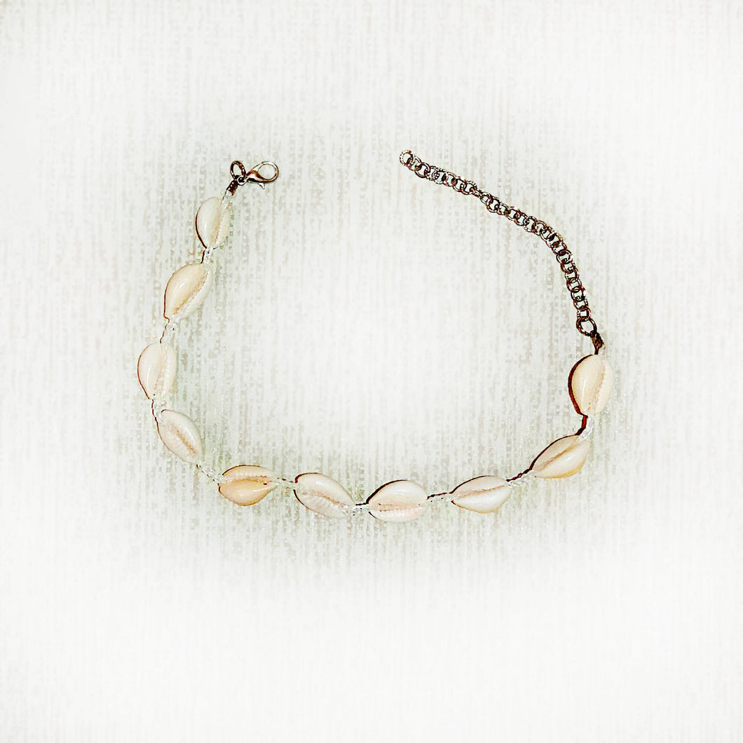 Malinda Seashell Choker